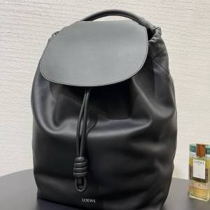 Loewe 新品 Flamenco 雙肩背包