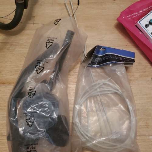 fuji 公路車 原價4500包好多周邊產品 圖片不能盡錄