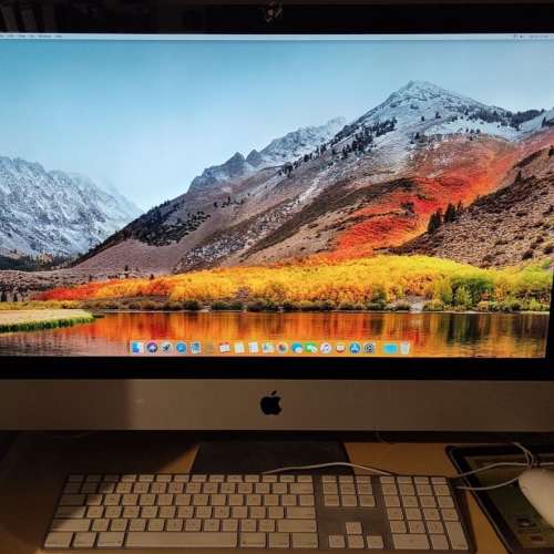 Apple iMac 27" 4 Cores i7 / 2.93GHz 2010