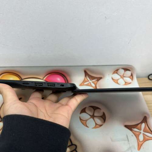 (荃灣實體店，超薄新機質素🫶🏻‼️)Samsung i5 7200/8 ram/128,256,512ssd /13.3寸...