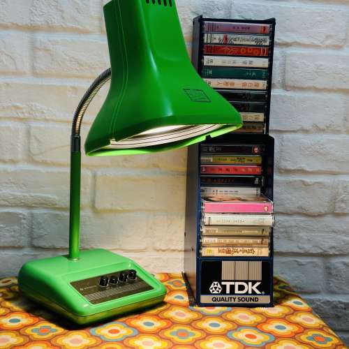 出售 昭和時期 vintage SANYO 三洋座枱燈一箋，100%正常，整體九成新，款式經典，有...