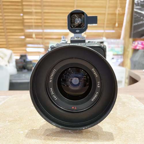 Hasselblad SWC/M Medium Format Film Camera With Carl Zeiss 38mm F/4.5 Lens