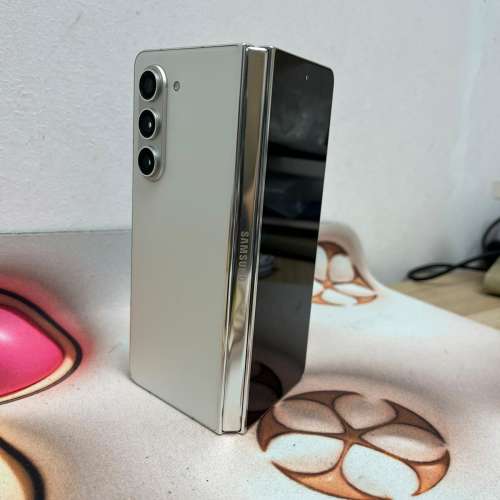 (荃灣實體店，接近全新fold 5) samsung galaxy Z fold 5/白色 12gb/512gb🔥