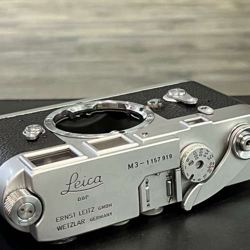 Leica M3 SS late version rangefinder camera (Year 1966)