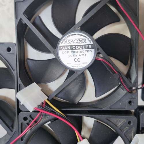 12v 12cm 大4pin 電腦散熱風扇