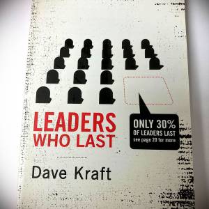书名: LEADERS WHO LAST
