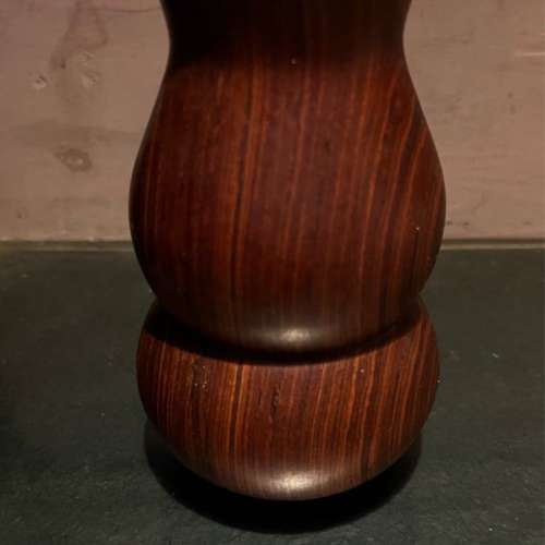 實心木小花樽實心厚實 圖一：高14cm 圖三：高11.5cm 每個$30