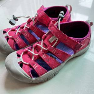 Keen Newport H2 (US5 for big kids)