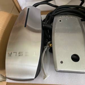 Tesla二手充電器