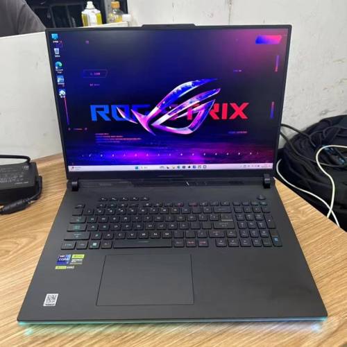 rog strix g18 g814jz (i9 13980hx+ 4080)