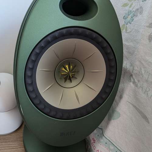 KEF egg duo 90% new