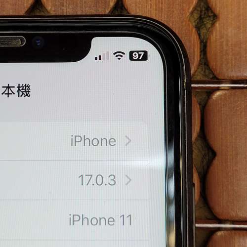 香港行貨Apple iPhone 11 ZA。128gb  黑色  有盒  雙卡  連Megsafe套冇佩件。
