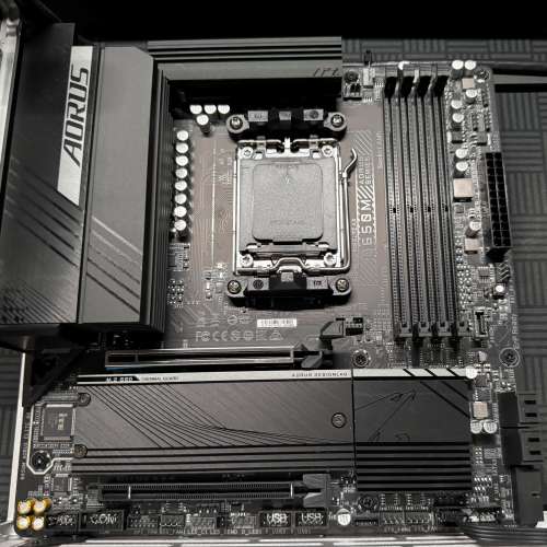 Gigabyte B650M AORUS ELITE AX