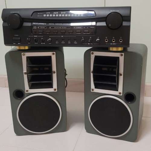 Accuracy AK-430 Karaoke Amplifier and + KM-100 Speakers