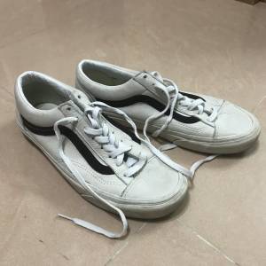 Vans 鞋