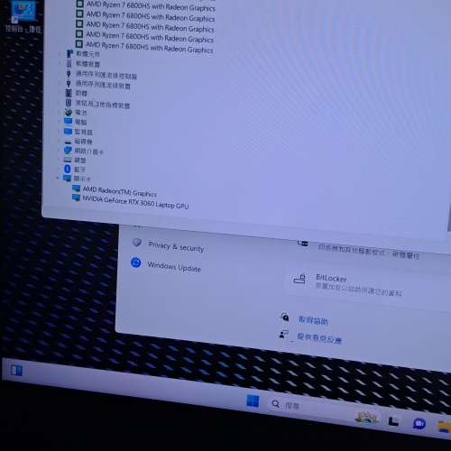 asus陳列品手提電腦 原價10600，現在6500