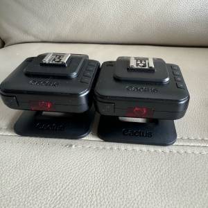 Cactus V6II wireless flash transceiver一對
