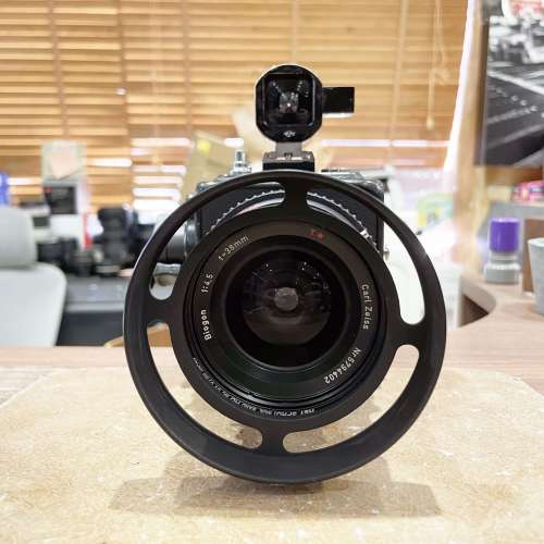 Hasselblad SWC/M Medium Format Film Camera With Carl Zeiss 38mm F/4.5 Lens