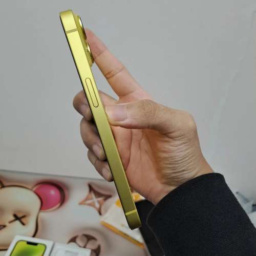 (荃灣實體店，99.9新iPhone 14)Apple iPhone 14 128 黃🍌 apple care至12月底💓