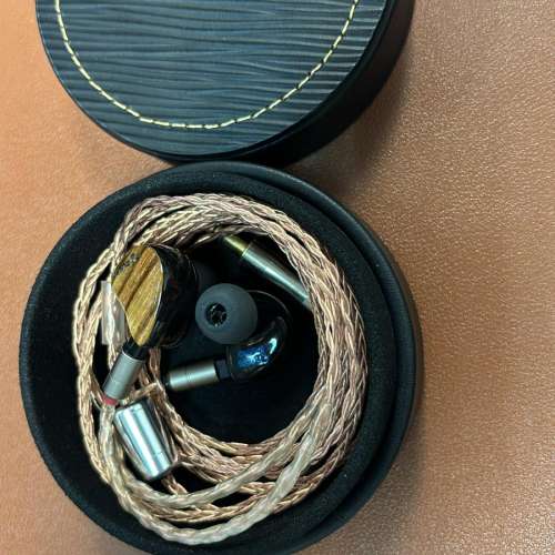 Faudio Chorus Demo + oyaide 102ssc 8絞