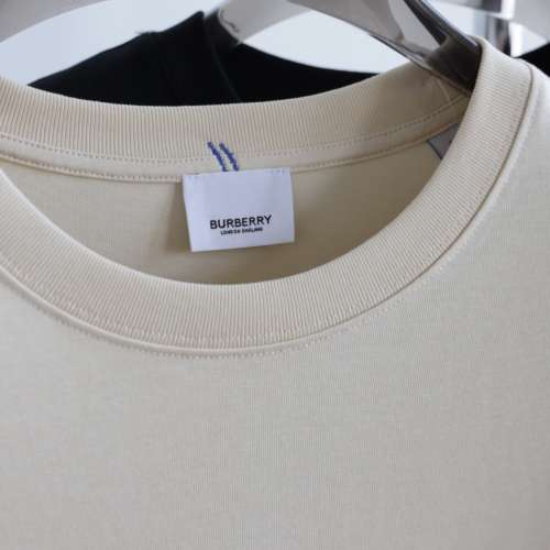 寬鬆圓領短袖T恤