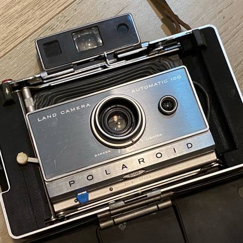 Polaroid Automatic 100 Land Camera 保麗萊