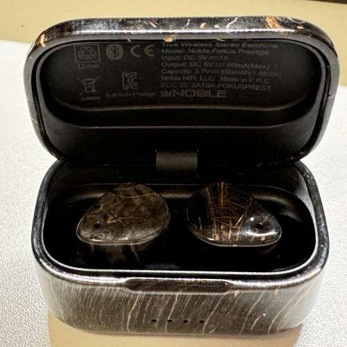 Noble Audio FoKus Prestige 無線藍牙耳機木紋一圈二鐵