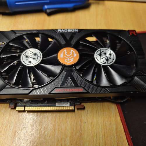 壞卡一張RX6600 開機沒畫面,連原裝盒
