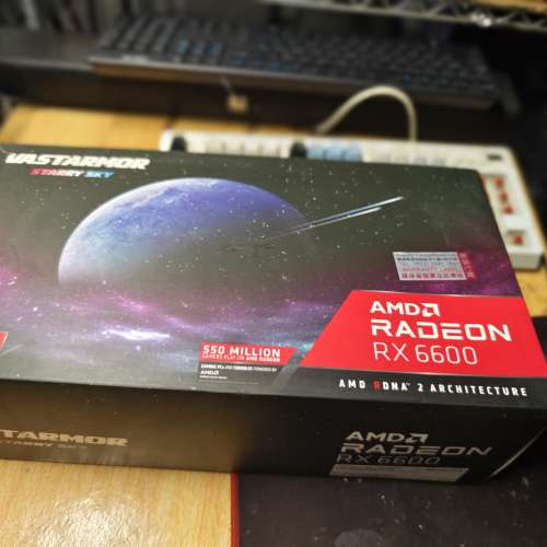 壞卡一張RX6600 開機沒畫面,連原裝盒