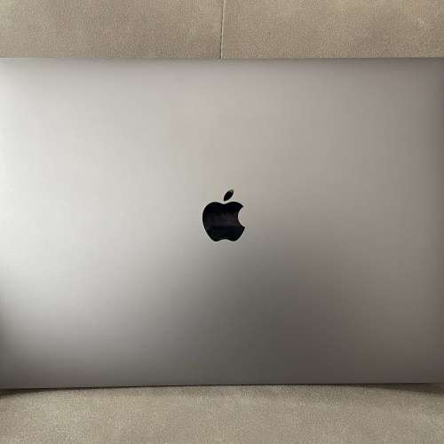 MacBook Pro 15 2019 i9 16GB Ram 512GB SSD