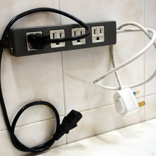 電腦拖板、整齊簡潔