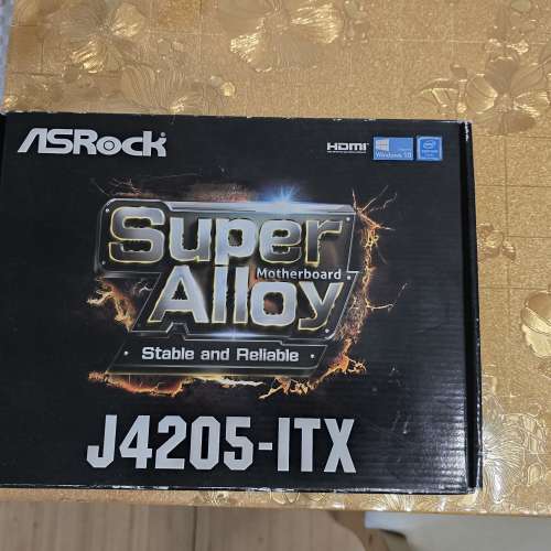 AsRock J4205-ITX mini-ITX 主板連 8GB (2x4GB) DDR3L內存