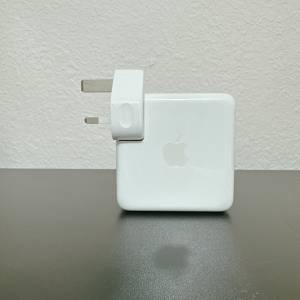 Apple 61W USB-C 電源轉換器