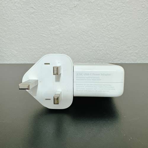 Apple 61W USB-C 電源轉換器