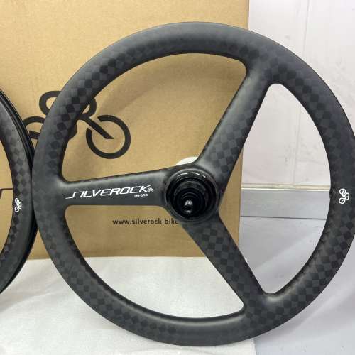 特價 SILVEROCK 直3刀 349 碟剎/V剎 7速小布折叠車規格 碳纖輪組