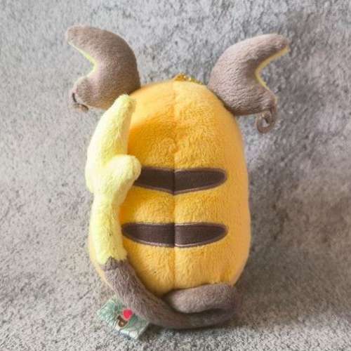 90%NEW Pokemon Pocket Monster 2013 寵物小精靈 雷丘 公仔