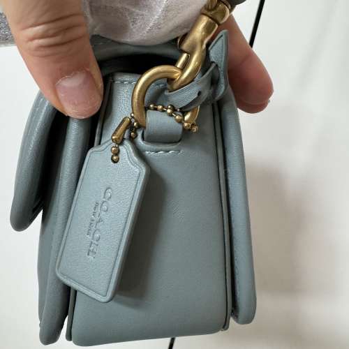Coach 包（靚色，Tiffany Blue, 全新未用過）