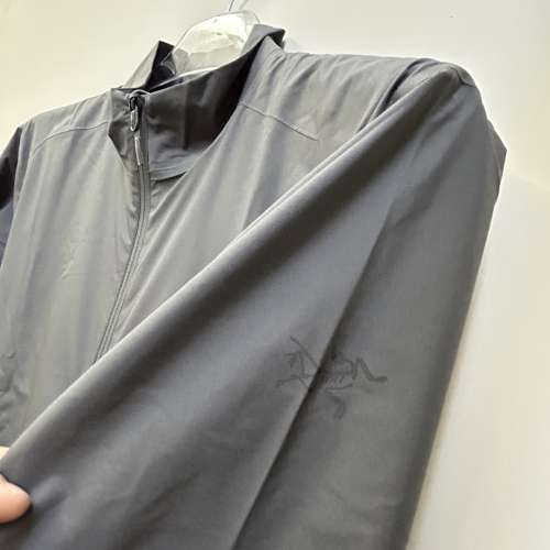 始祖鳥 SOLANO JACKET 灰色