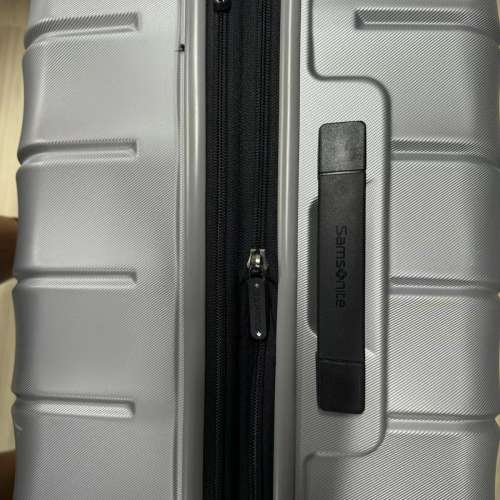 【零售】Samsonite 新秀麗旅行喼套裝 (硬面-銀色)兩件套