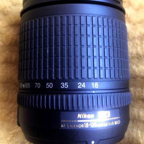 Nikon D80 CCD DSLR Camera with Nikon AF-S DX Zoom-Nikkor 18-135mm f/3.5-5.6G IF-