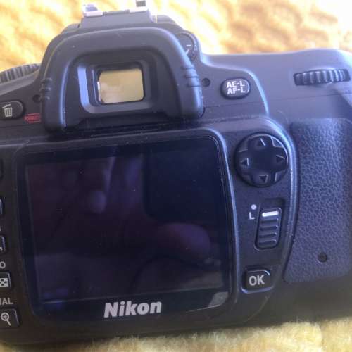 Nikon D80 CCD DSLR Camera with Nikon AF-S DX Zoom-Nikkor 18-135mm f/3.5-5.6G IF-