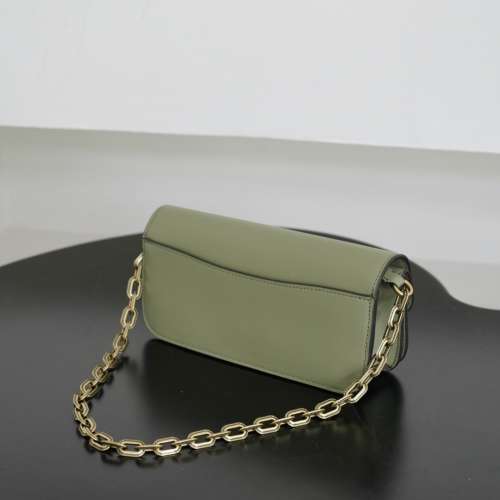 Coach蔻馳新款idol法棍 腋下包