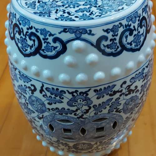 青花瓷鼓/櫈  Porcelain Stool