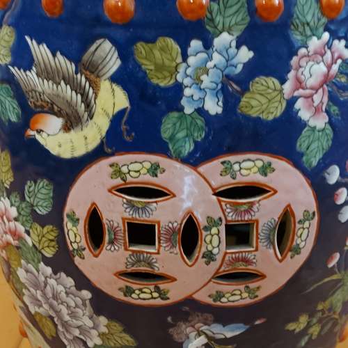 粉彩瓷鼓/櫈  Porcelain Stool