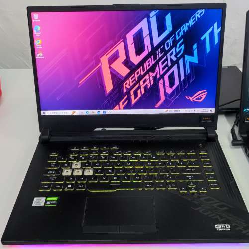 i7-10750H 6核12線程接近12個CPU在運作。打機gaming laptop ASUS ROG Strix G15 G5...