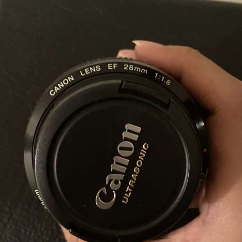 一套相機 Canon 77d Body + 18-200 + 10-18 + 28mm 2.8 + 50mm 1.8