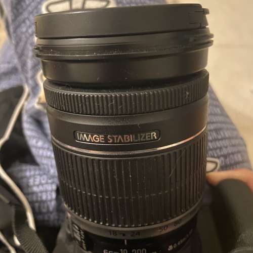 一套相機 Canon 77d Body + 18-200 + 10-18 + 28mm 2.8 + 50mm 1.8