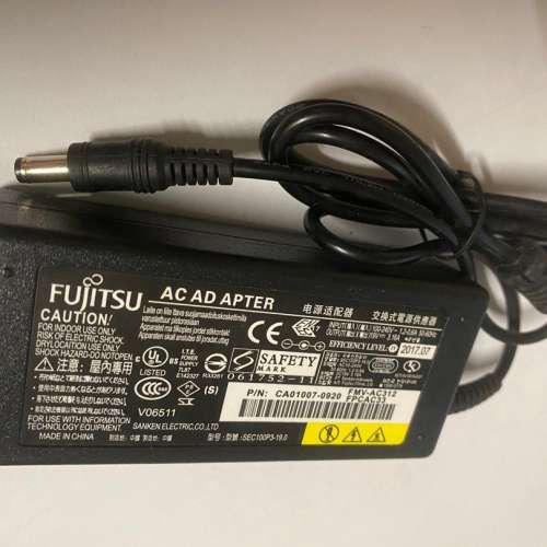 fujitsu adapter 19V 3.16A