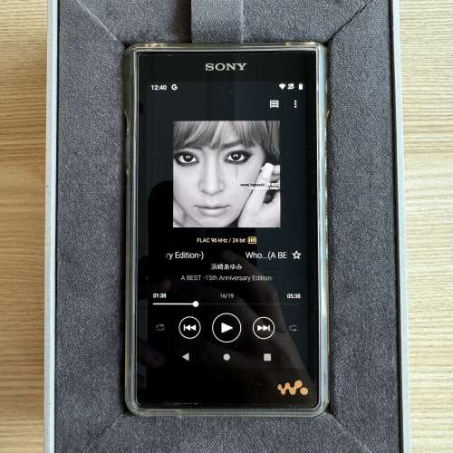 Sony 黑磚2代 - WM1AM2 (外表99%新）