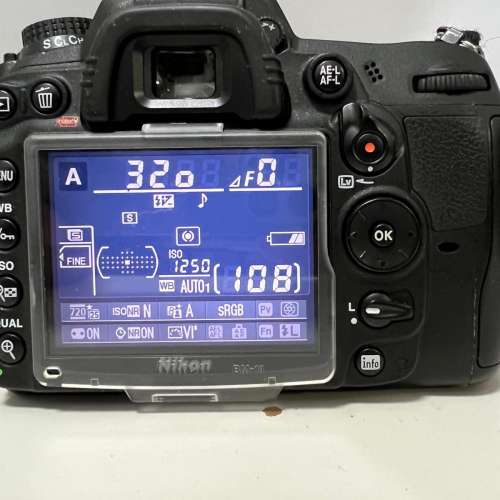 NIKON D7000 + DX18-105mm3.5-5.6G ED VR